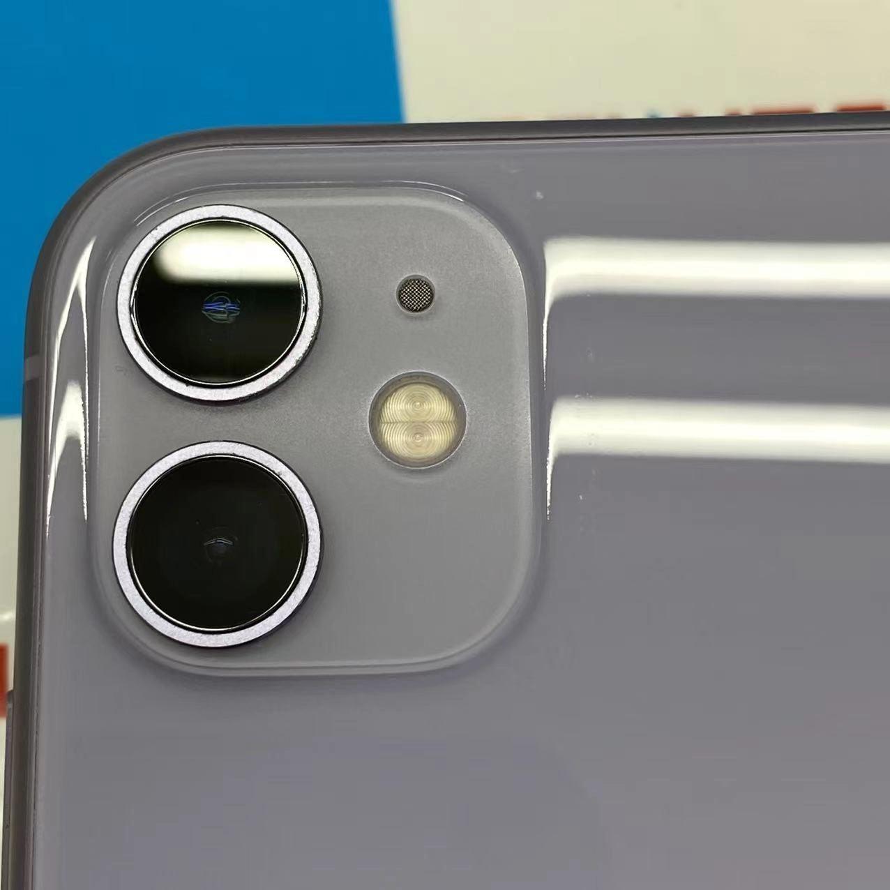 iPhone11 256GB パープル MWMC2J/A docomo版SIMフリー 美品