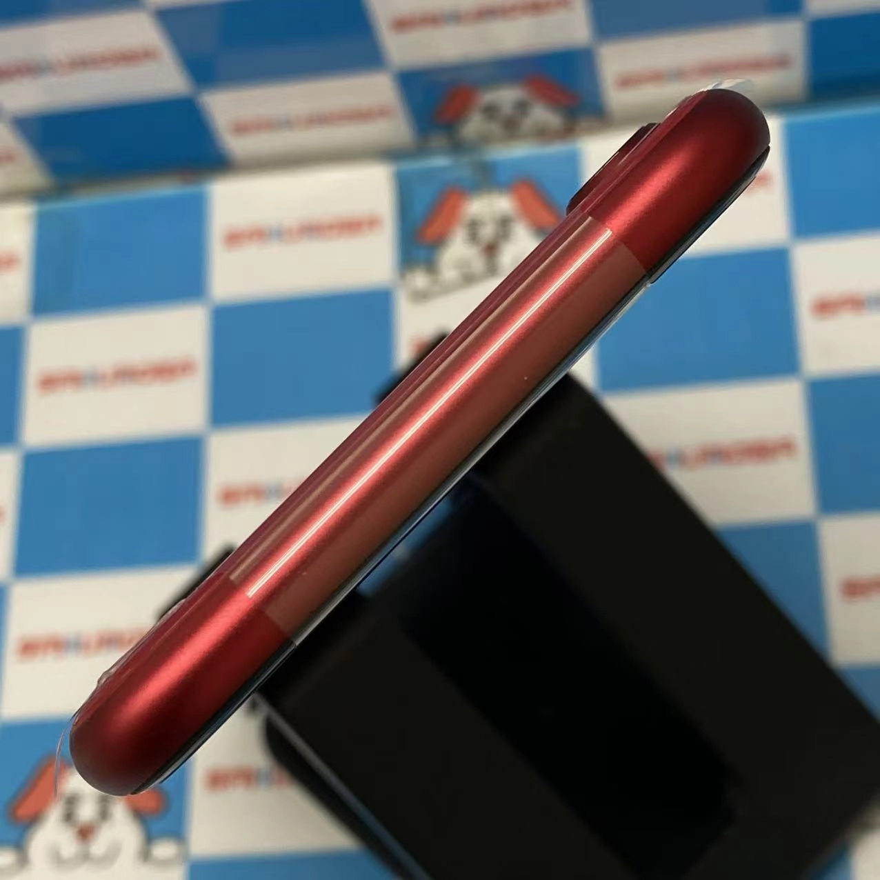 iPhoneSE 第2世代 128GB Product Red MHGV3J/A docomo版SIMフリー 開封未使用品