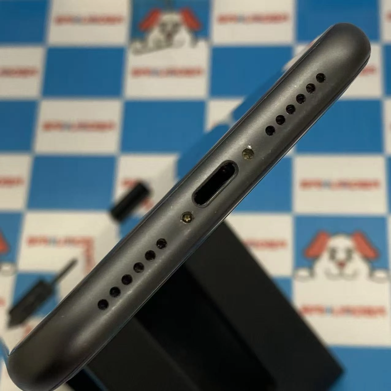 iPhone11 256GB ブラック MWM72J/A AU版SIMフリー au