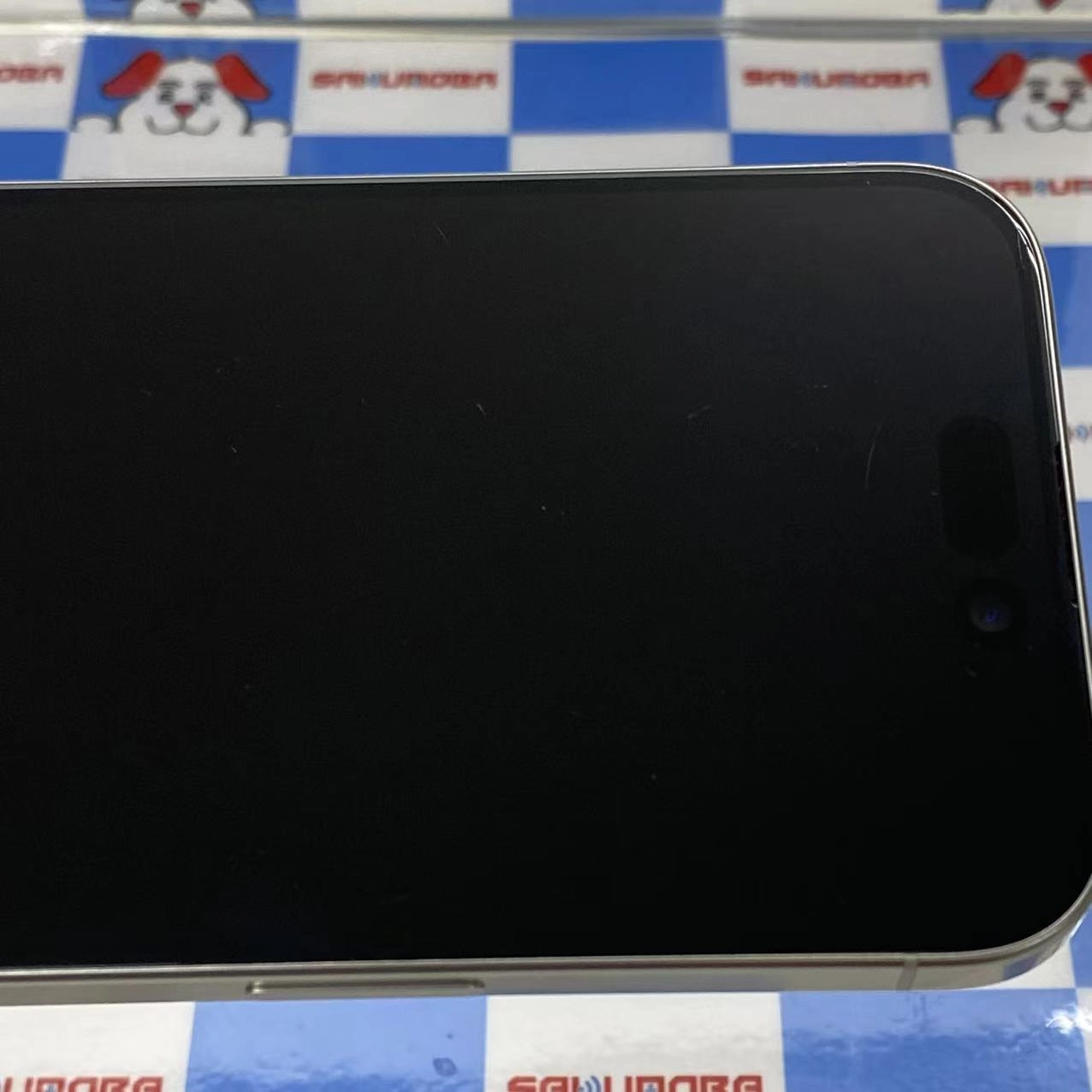 iPhone15 Pro 512GB ホワイトチタニウム MTUJ3J/A AU版SIMフリー au