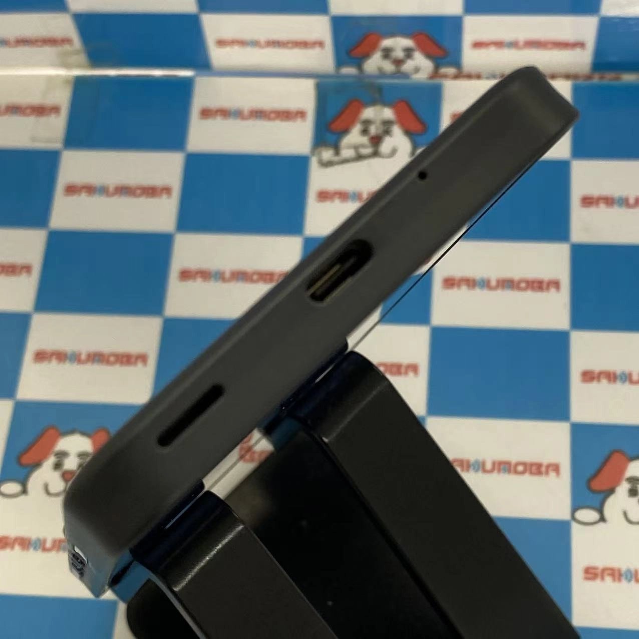 AQUOS wish 64GB チャコール SHG06 AU版SIMフリー 極美品