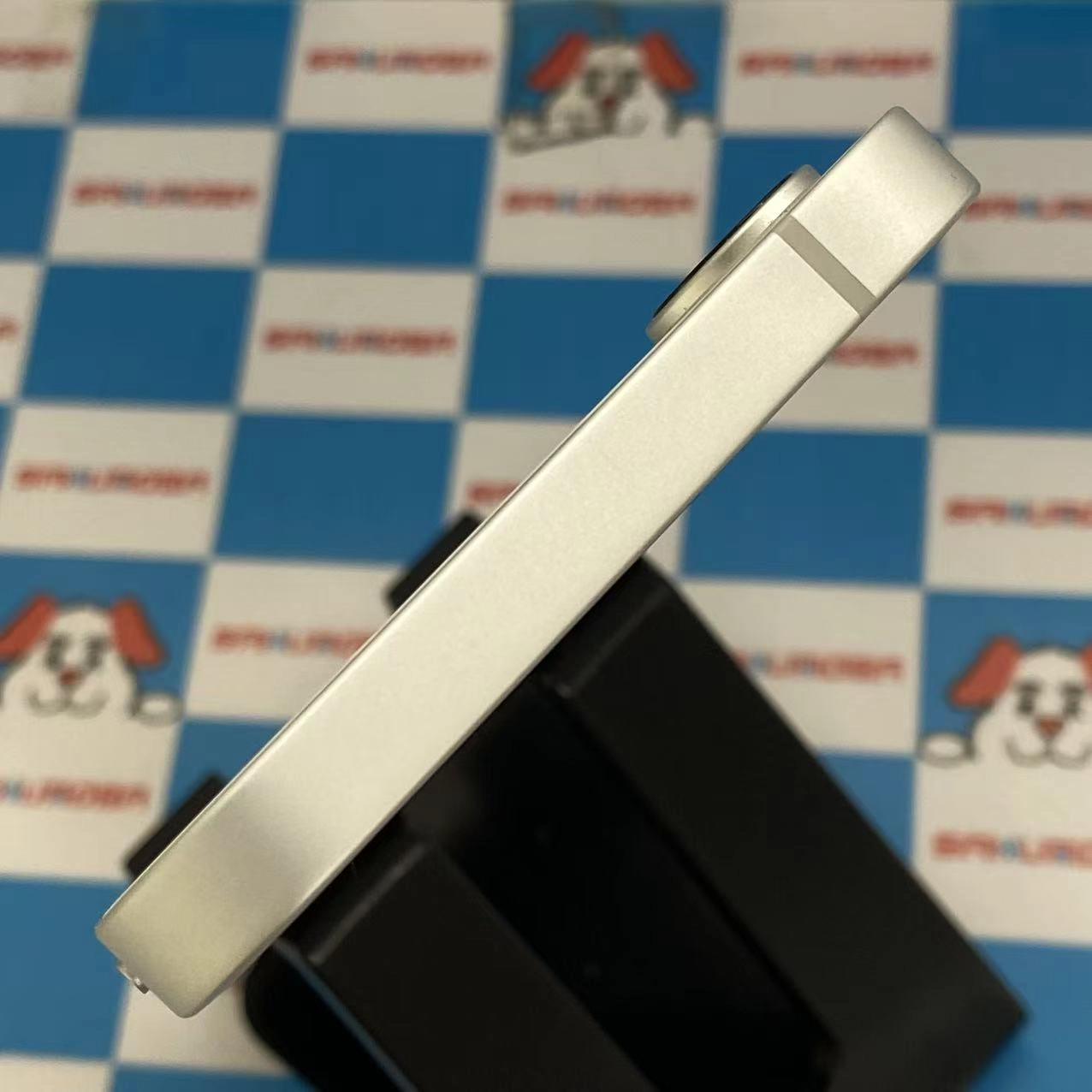 iPhone 16e 128GB ホワイト MD1R4J/A SoftBank版SIMフリー新品同様電池100％