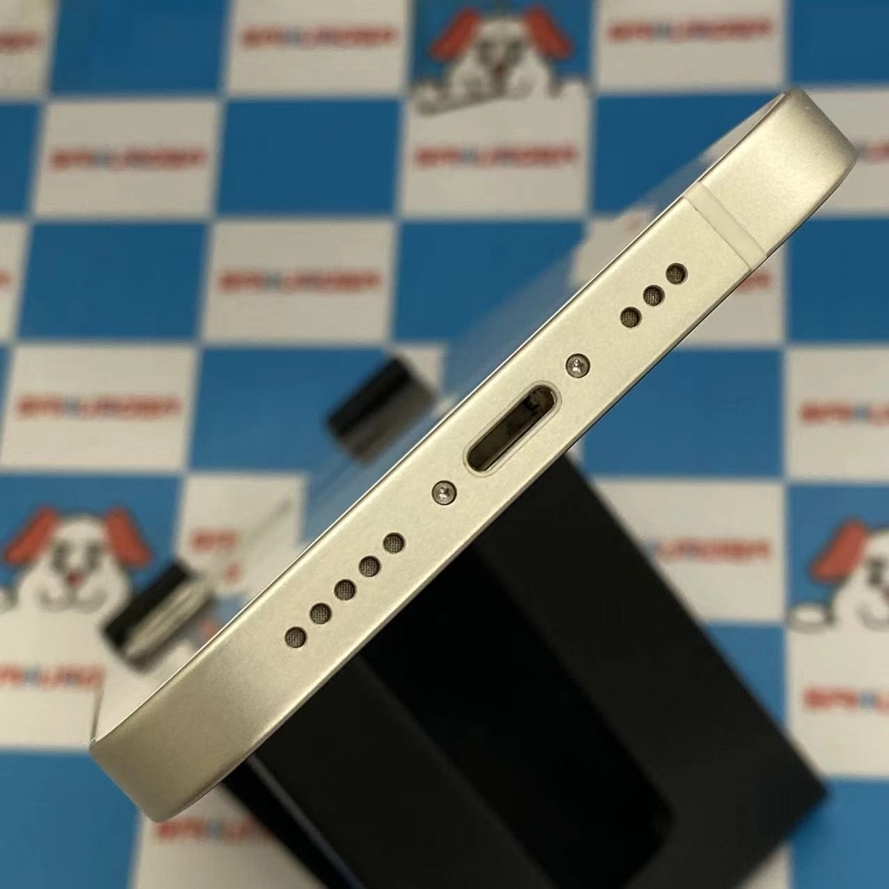 iPhone12 64GB ホワイト NGHP3J/A docomo版SIMフリー美品