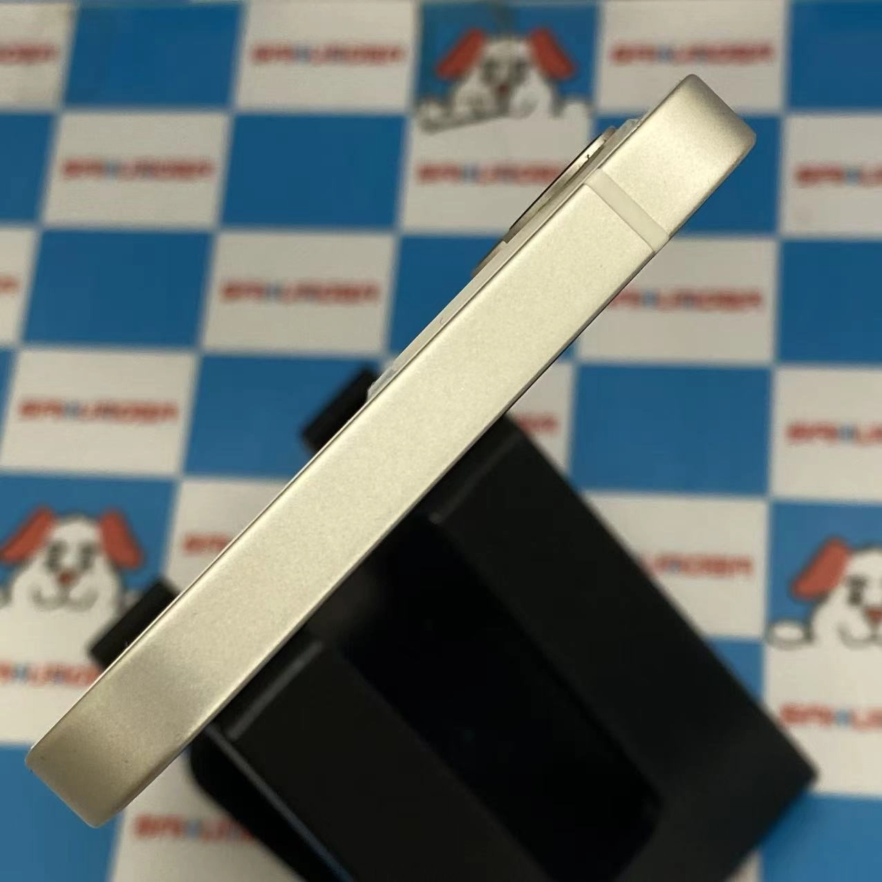 iPhone12 64GB ホワイト NGHP3J/A docomo版SIMフリー美品