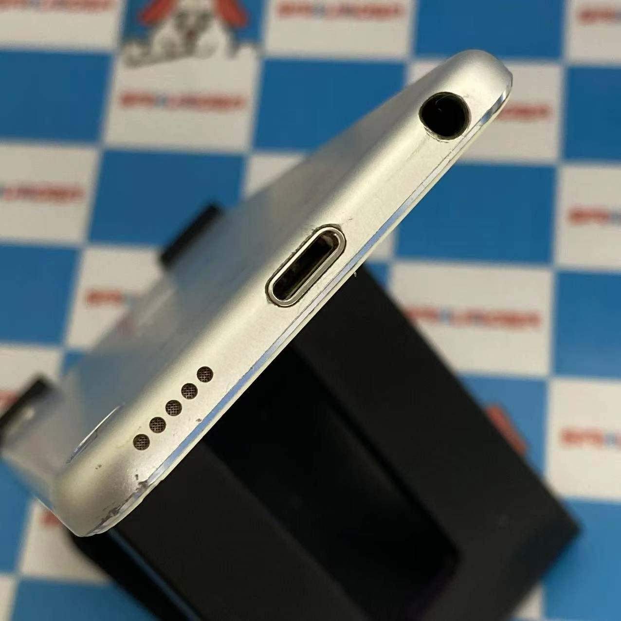 iPod touch (第5世代) 32GB ホワイト&シルバー MD720J/A 訳あり品