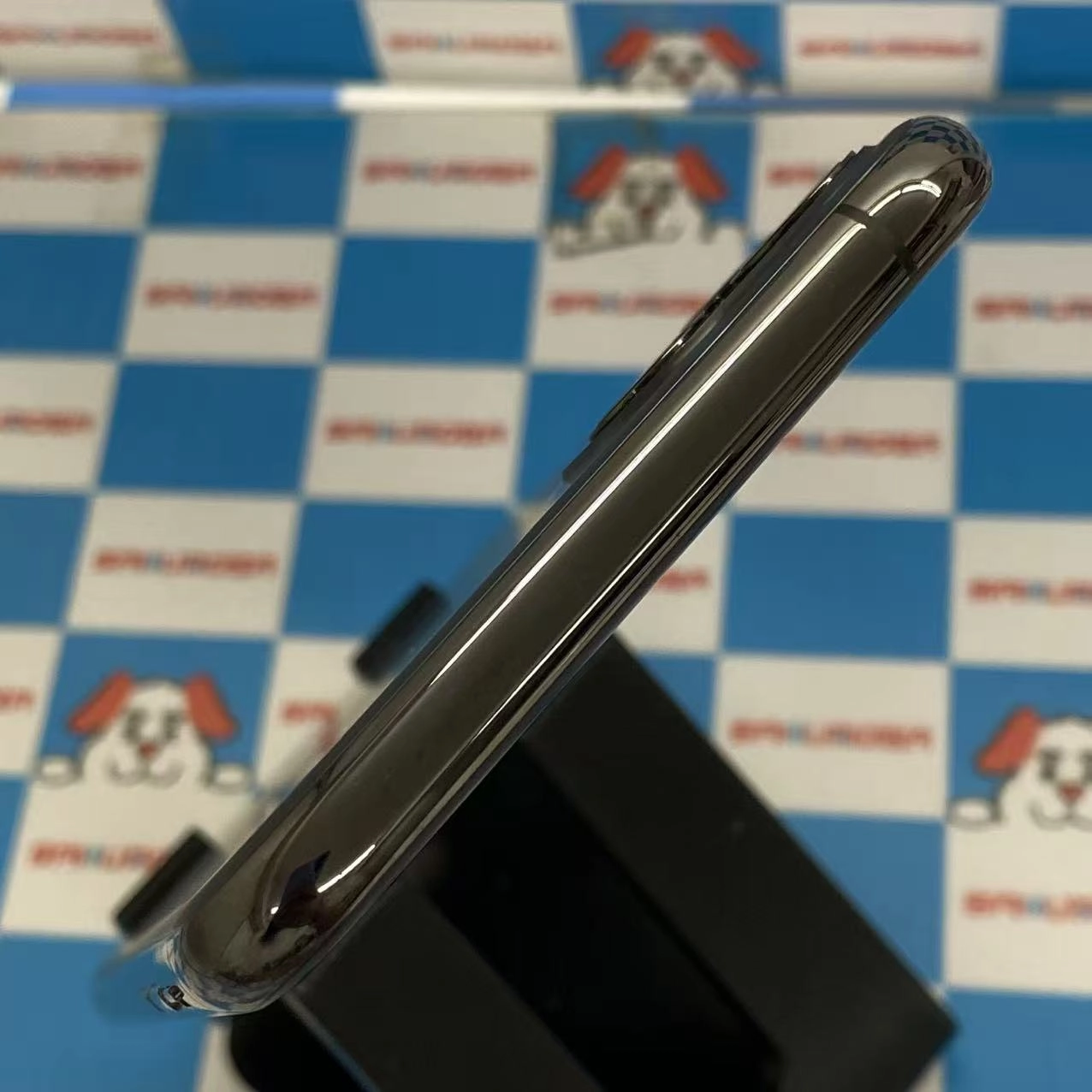 iPhone11 Pro Max 512GB スペースグレイ MWHN2J/A docomo版SIMフリー美品