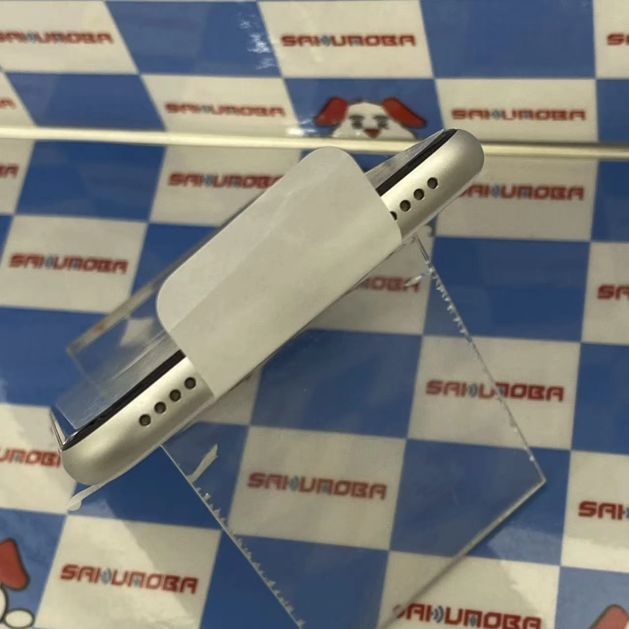 iPhoneSE 第2世代 128GB ホワイト NXD12J/A SIMフリー開封未使用品