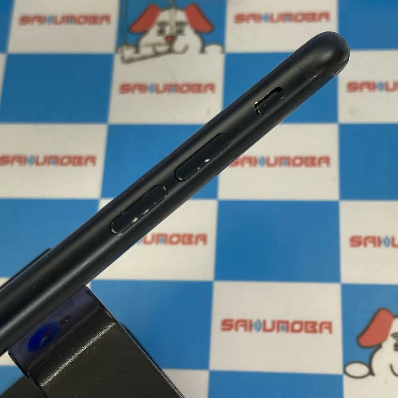 iPhoneSE 第3世代 128GB ミッドナイト MMYF3J/A docomo版SIMフリー