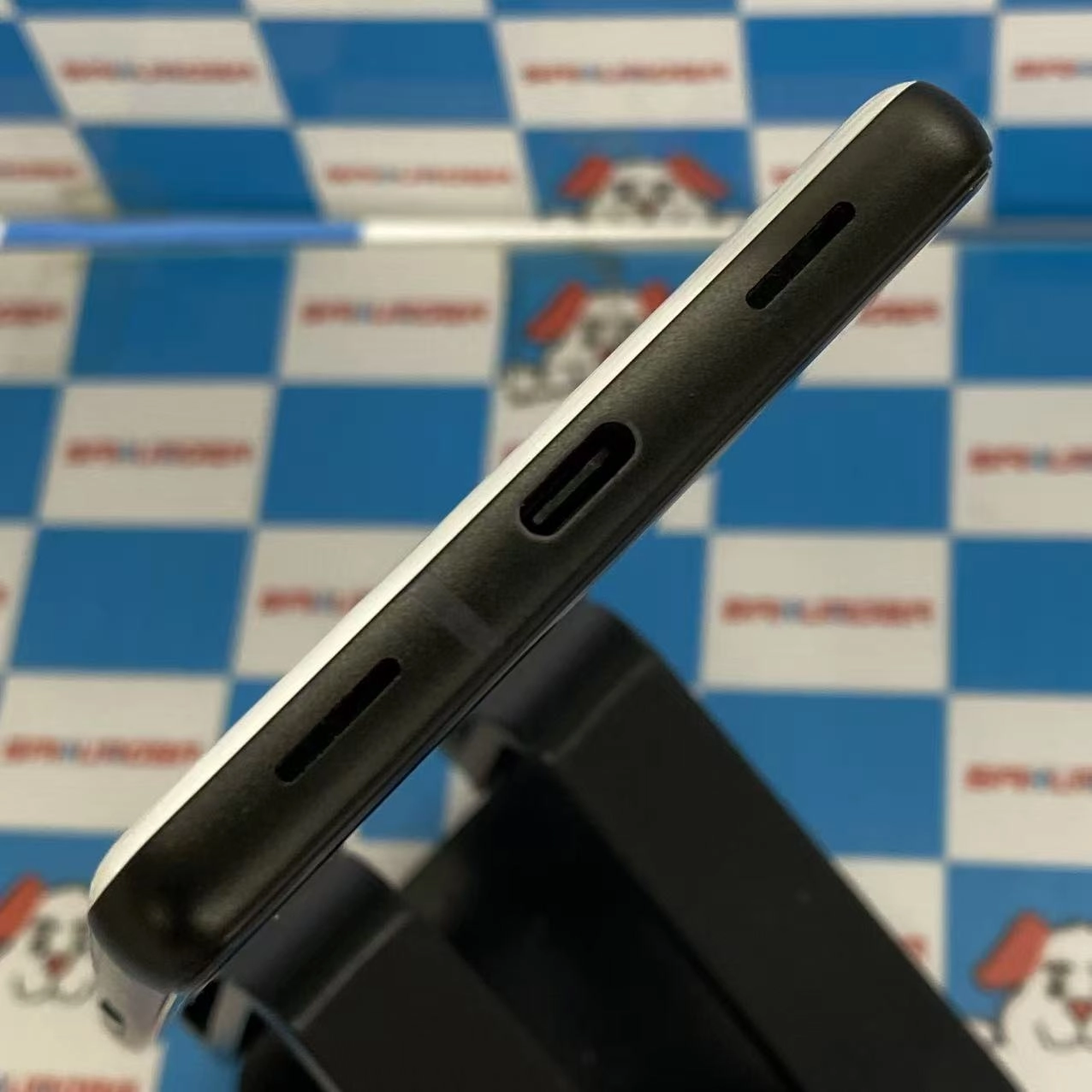 Google Pixel 6a 128GB Chalk GB17L AU版SIMフリー極美品