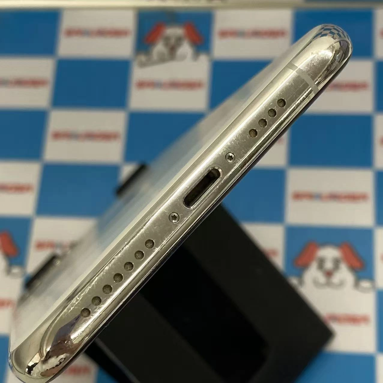 iPhone11 Pro Max 64GB シルバー MWHF2J/A SIMフリー訳あり品