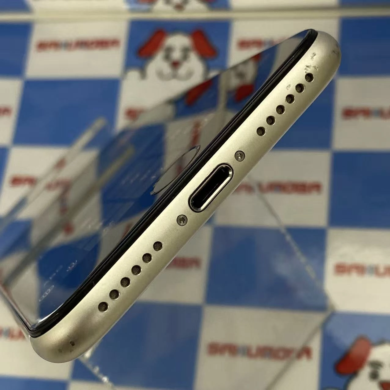 iPhoneSE 第3世代 64GB スターライト MMYD3J/A SoftBank版SIMフリー