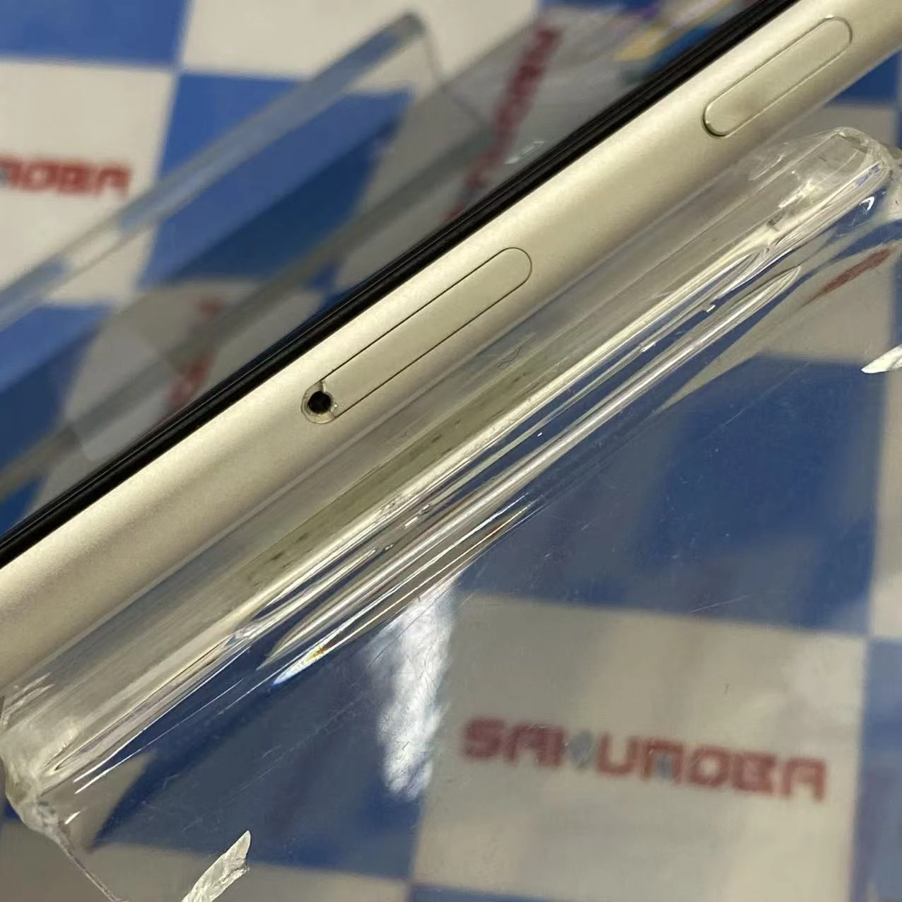 iPhoneSE 第3世代 64GB スターライト MMYD3J/A SoftBank版SIMフリー