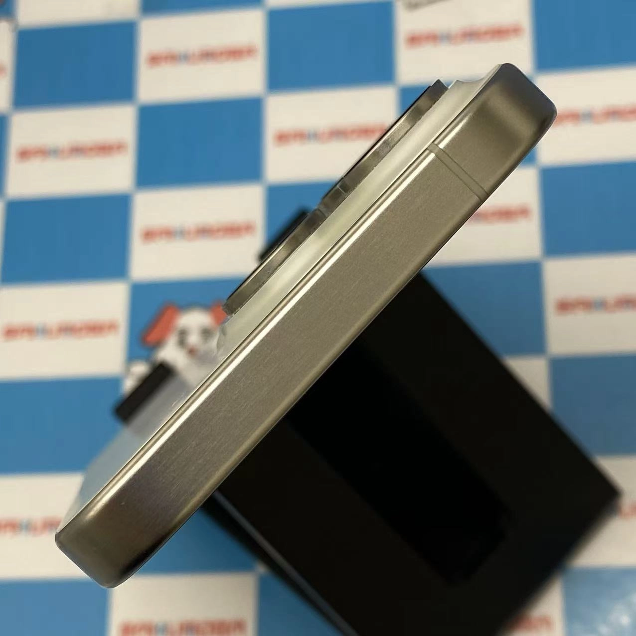 iPhone15 Pro 256GB ホワイトチタニウム NTUD3J/A SIMフリー 美品