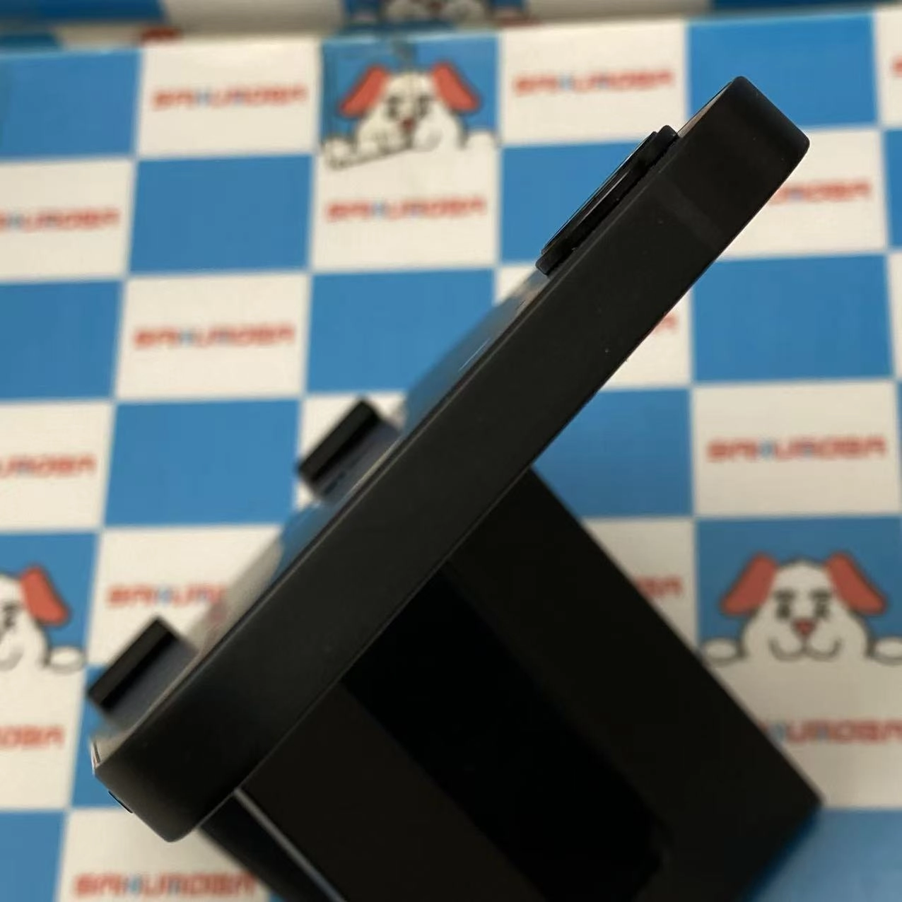 iPhone 16e 128GB ブラック MD1Q4J/A docomo版SIMフリー 新品同様