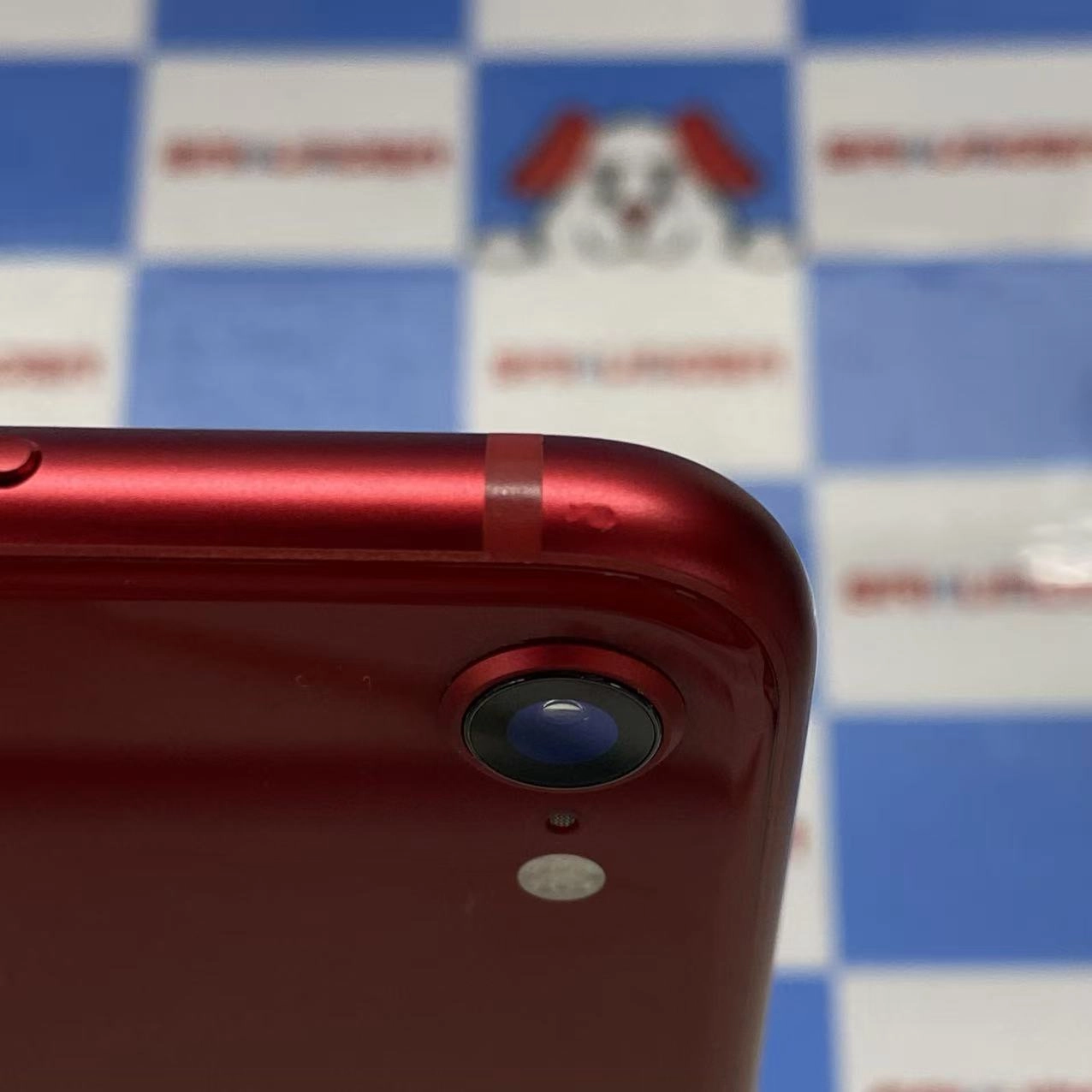 iPhoneSE 第3世代 128GB Product Red MMYH3J/A docomo版SIMフリージャンク品