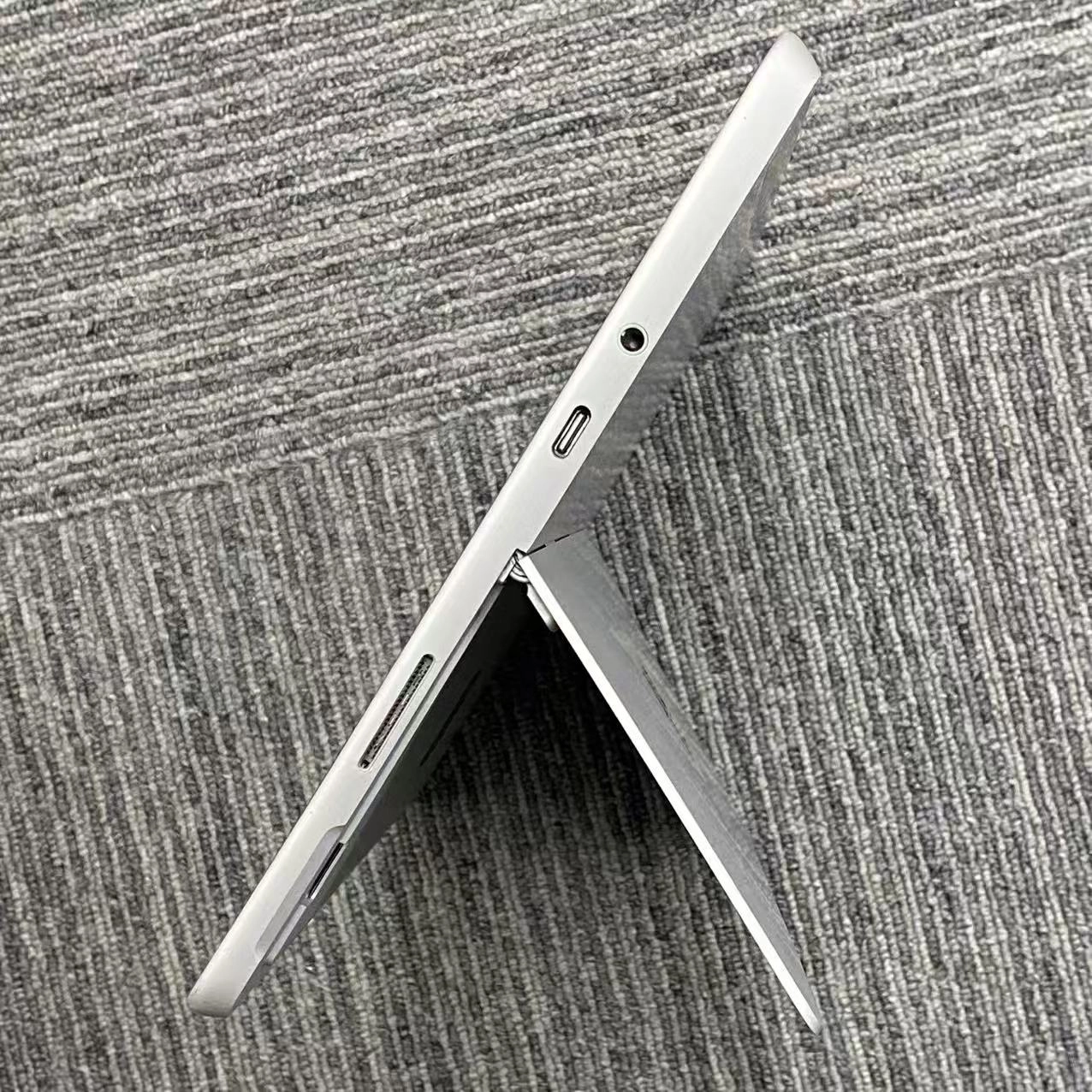 Microsoft Surface Go 3 LTE Advanced Core i3 8GB 128GB プラチナ 8VI-00013