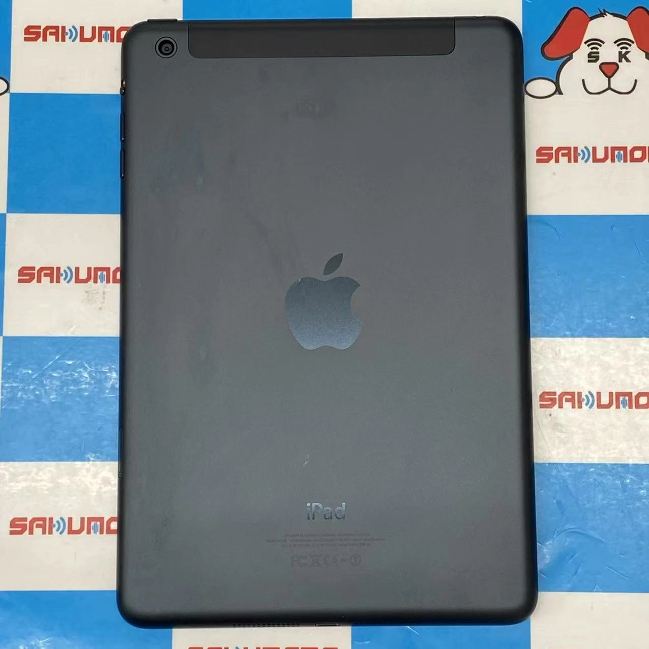iPad mini 第1世代 Wi-Fi+Cellularモデル 64GB ブラック MD542J/A au ジャンク品