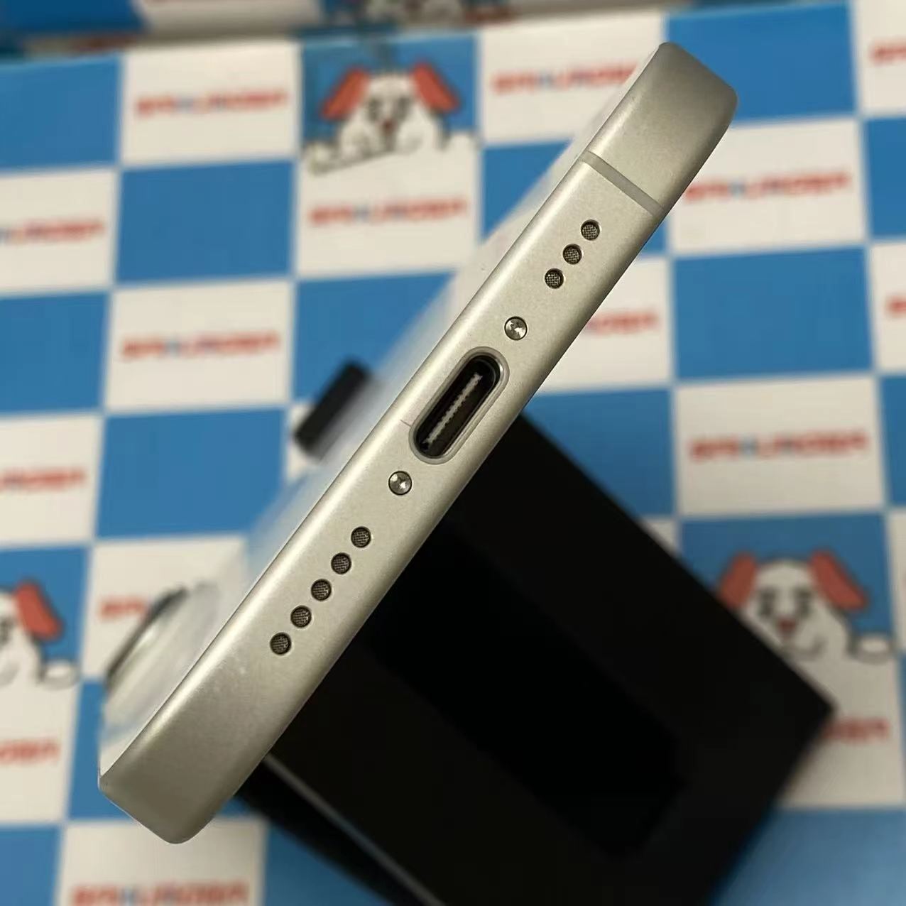 iPhone16 128GB ホワイト MYDR3J/A 楽天モバイル版SIMフリー 美品