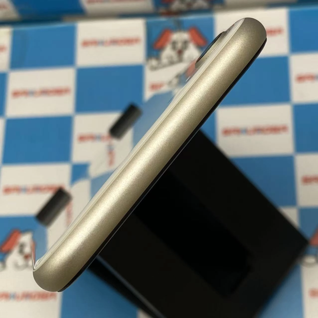 iPhoneSE 第3世代 64GB スターライト MMYD3J/A SoftBank版SIMフリー ジャンク品