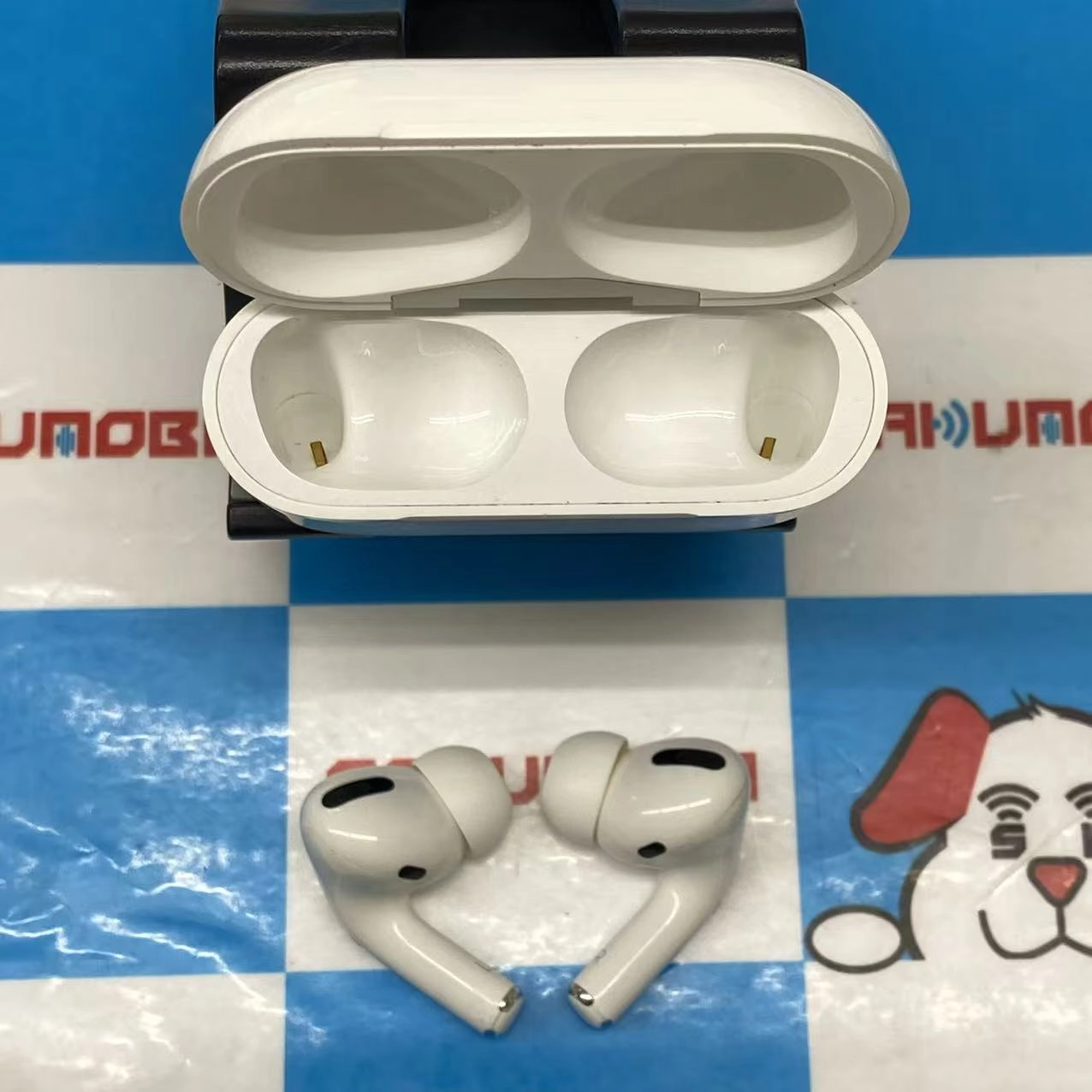 AirPods Pro 第1世代 2019年モデル ホワイト A2084 ジャンク品