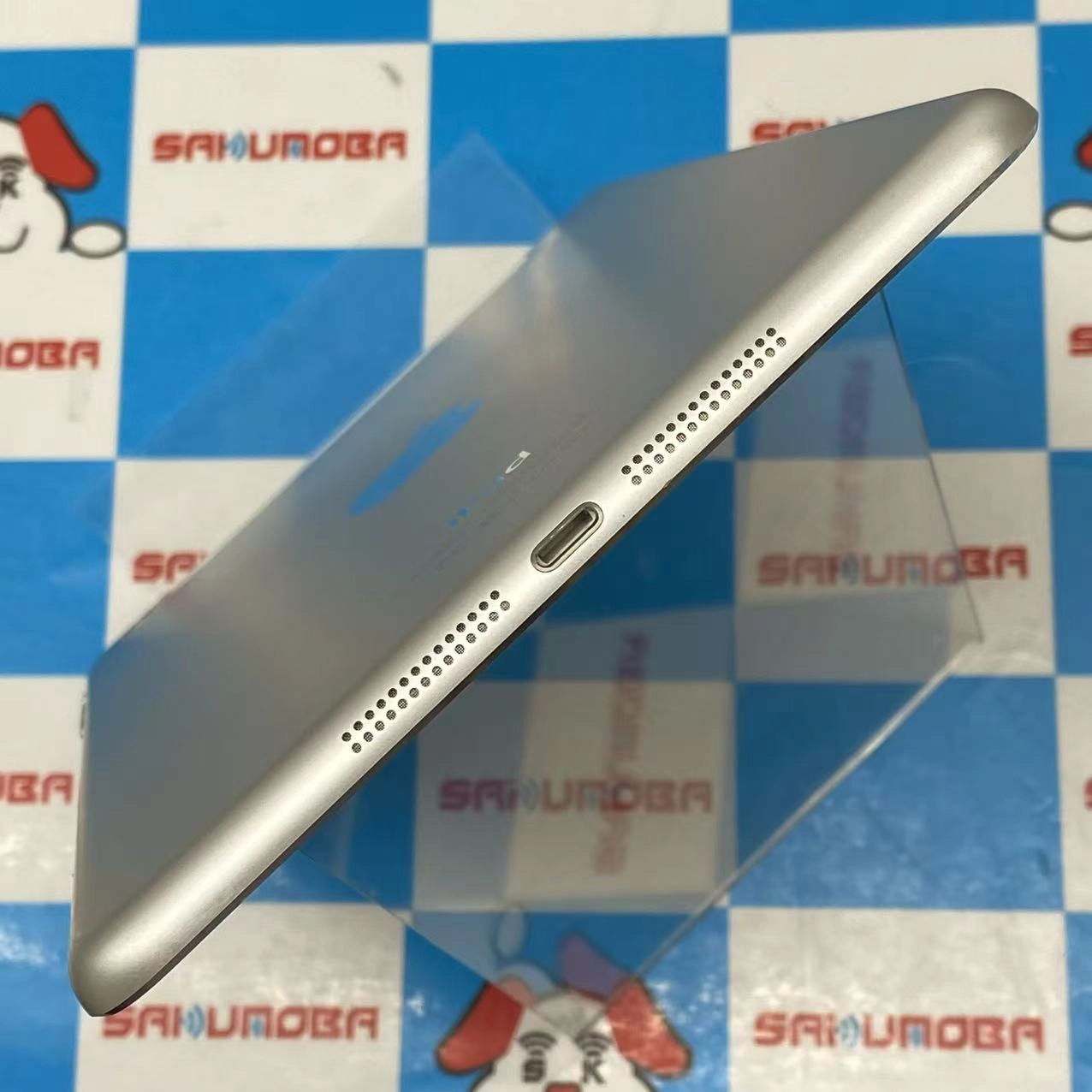 iPad mini 第1世代 Wi-Fi+Cellular 16GB シルバー MD543J/A au