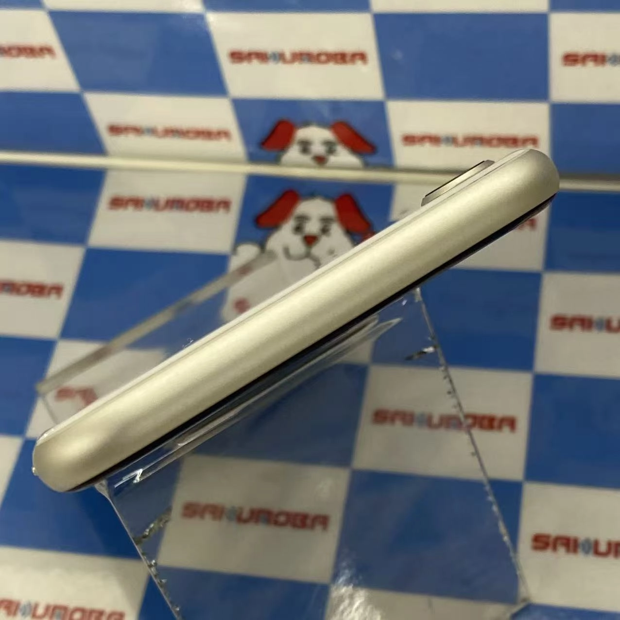 iPhoneSE 第3世代 64GB スターライト MMYD3J/A SoftBank版SIMフリー美品