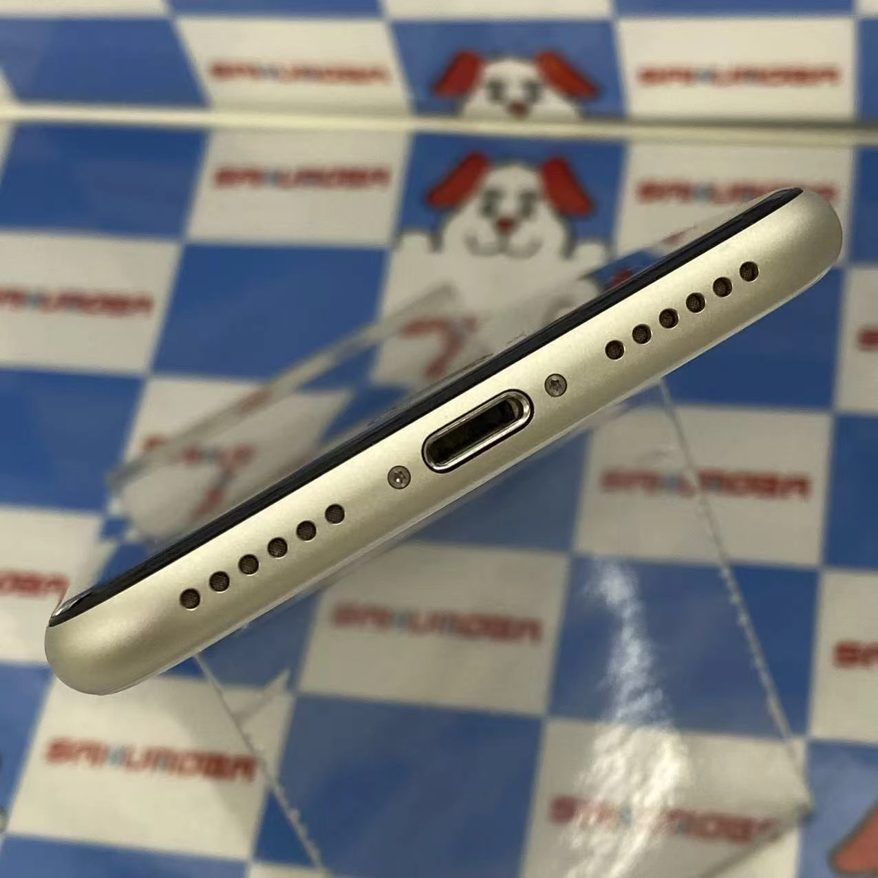 iPhoneSE 第3世代 64GB スターライト MMYD3J/A SoftBank版SIMフリー美品