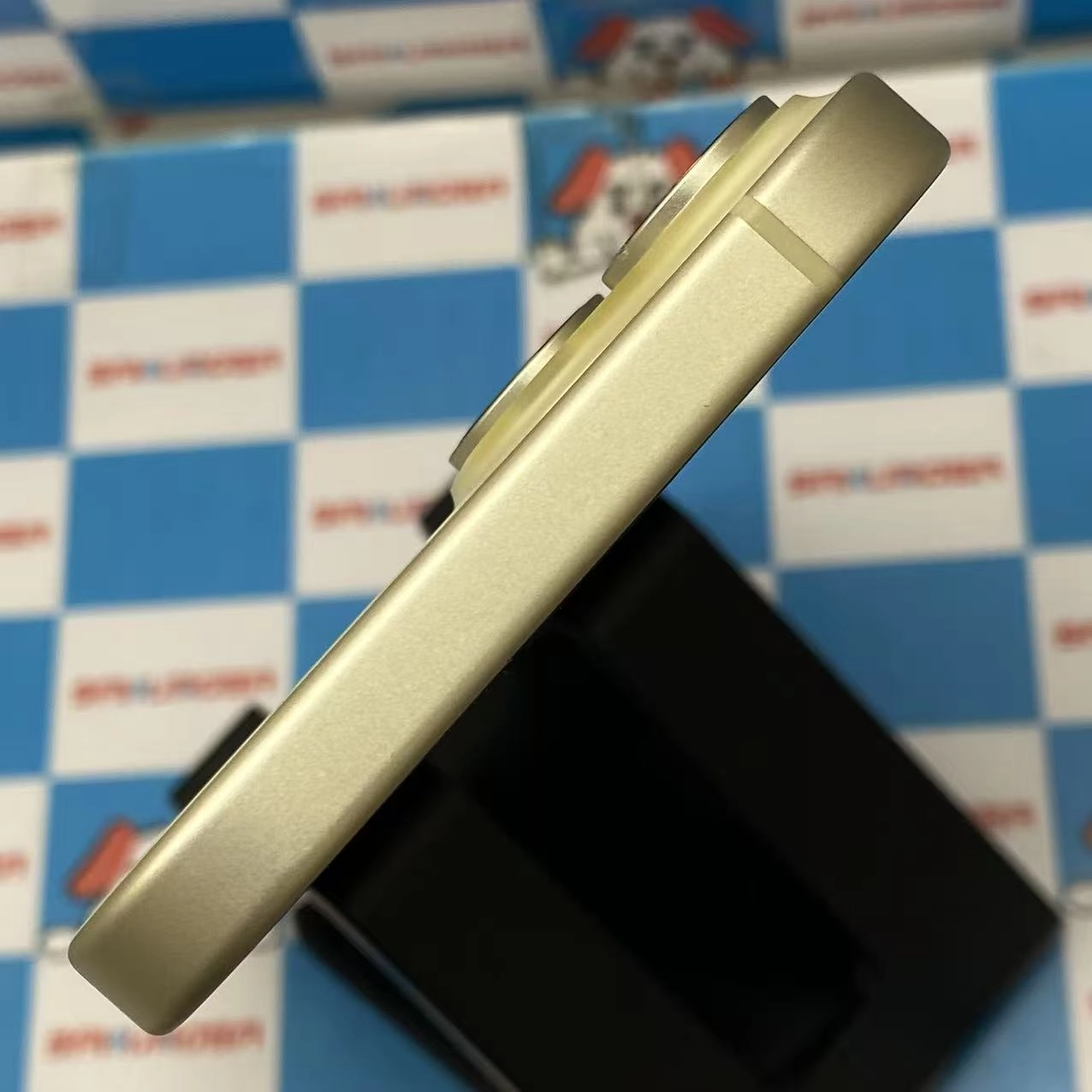 iPhone15 128GB イエロー MTMK3J/A AU版SIMフリー