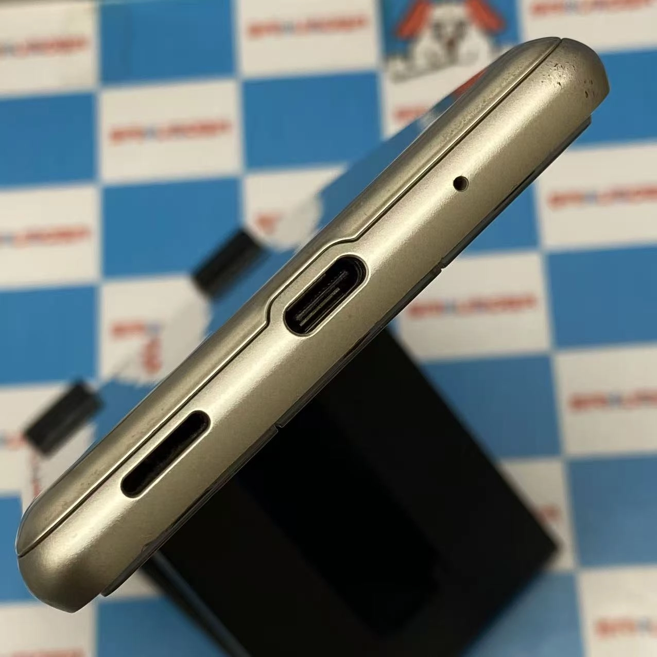 シンプルスマホ5 32GB ジャパンゴールド A001SH SoftBank版SIMフリー