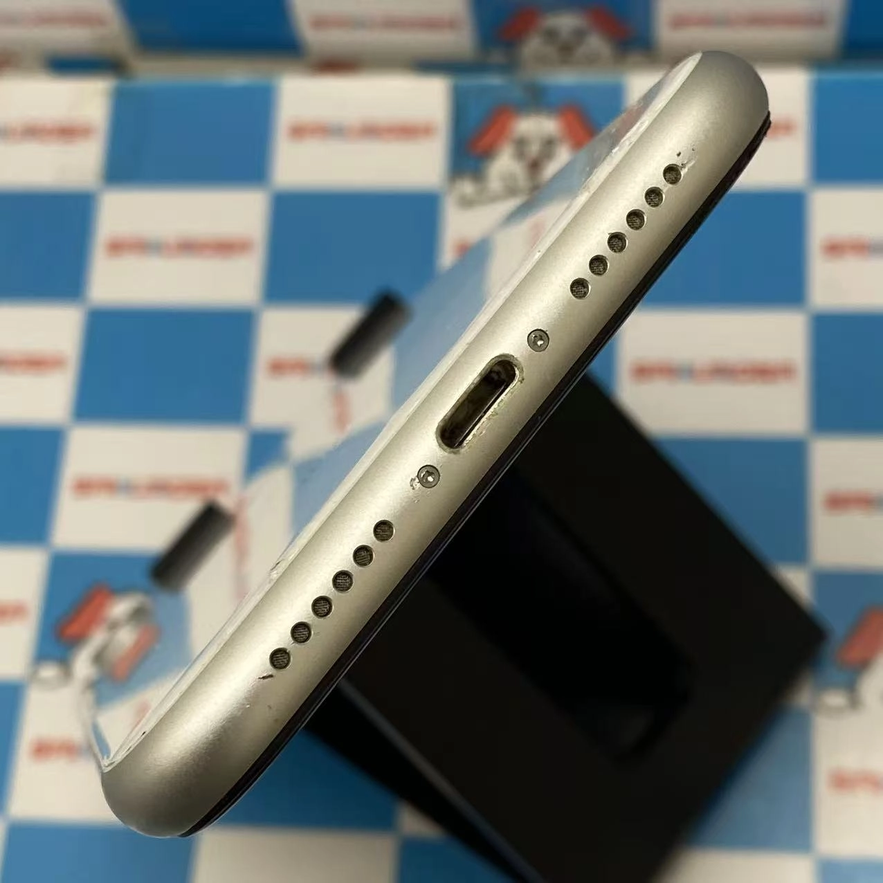 iPhoneXR 128GB ホワイト MT0J2J/A SIMフリー ジャンク品