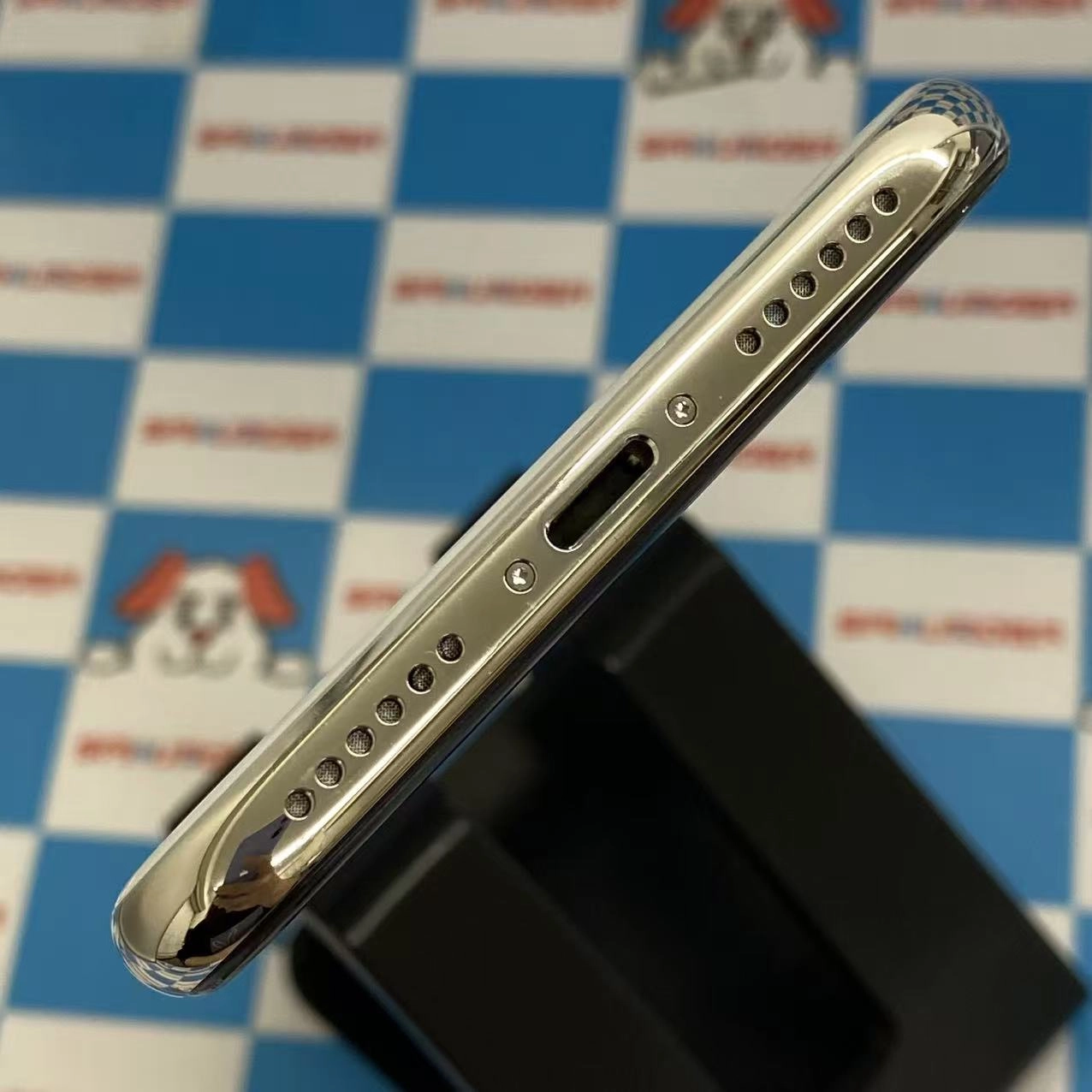 iPhoneX 256GB シルバー MQC22J/A docomo版SIMフリージャンク品