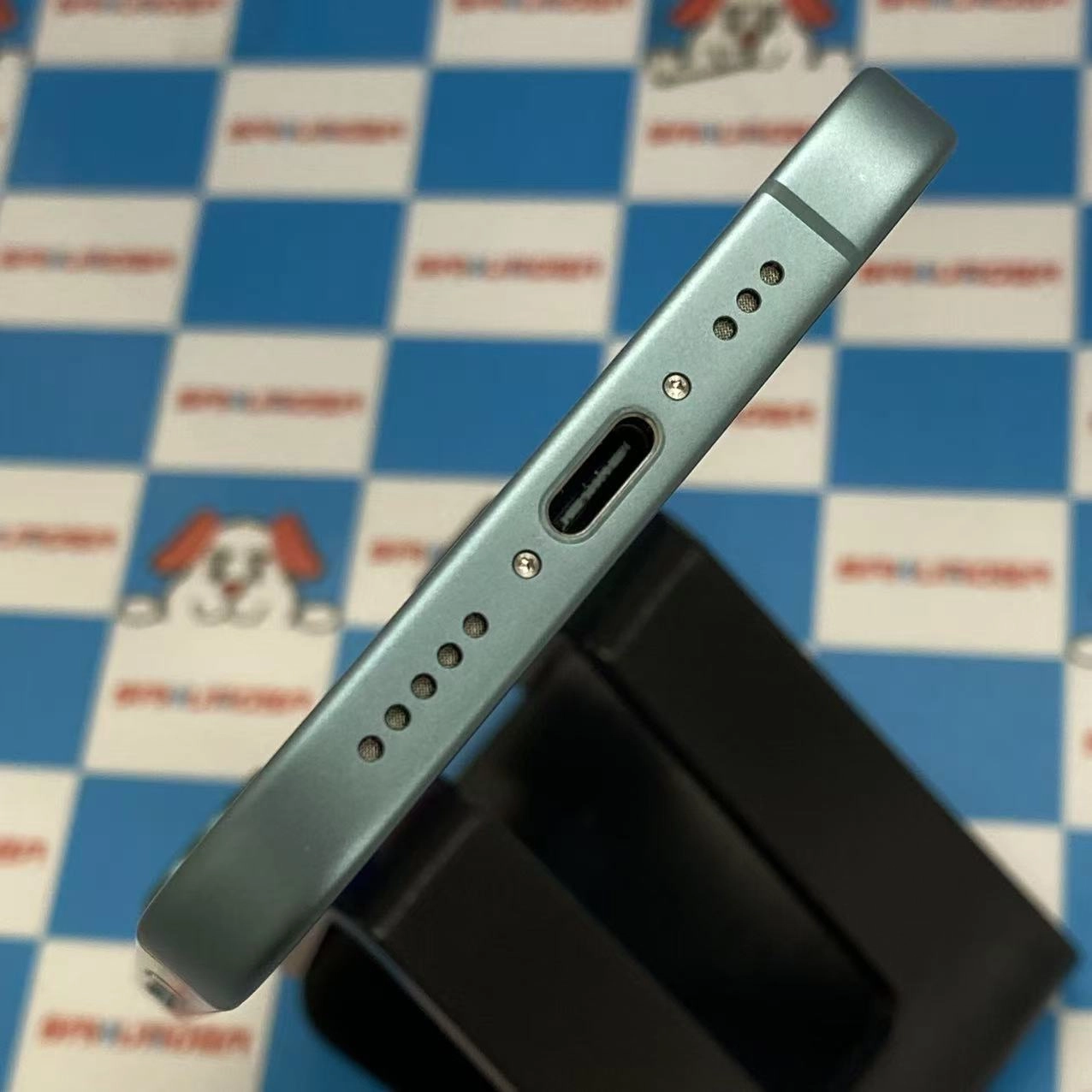 iPhone16 128GB ティール MYDV3J/A docomo版SIMフリー 新品同様