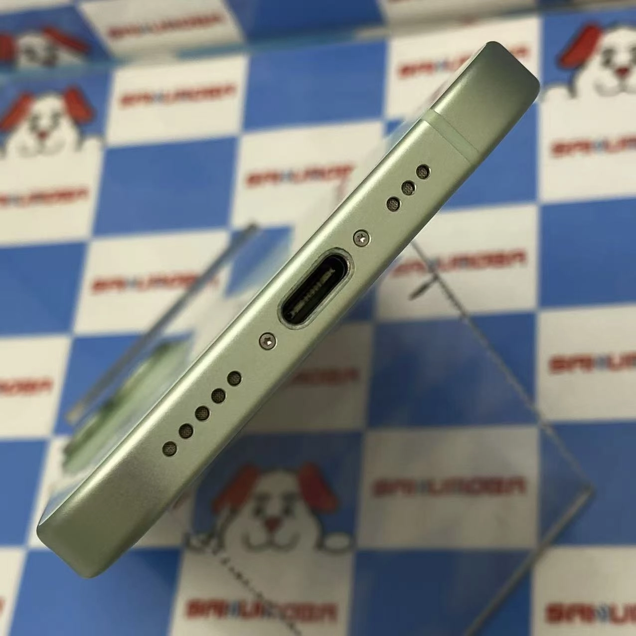 iPhone15 256GB グリーン MTMT3J/A SIMフリー 美品