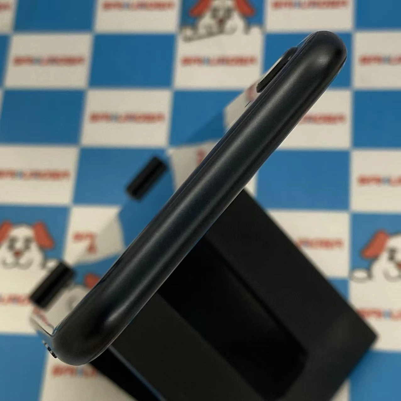 iPhoneSE 第3世代 64GB ミッドナイト MMYC3J/A SoftBank版SIMフリー電池100%