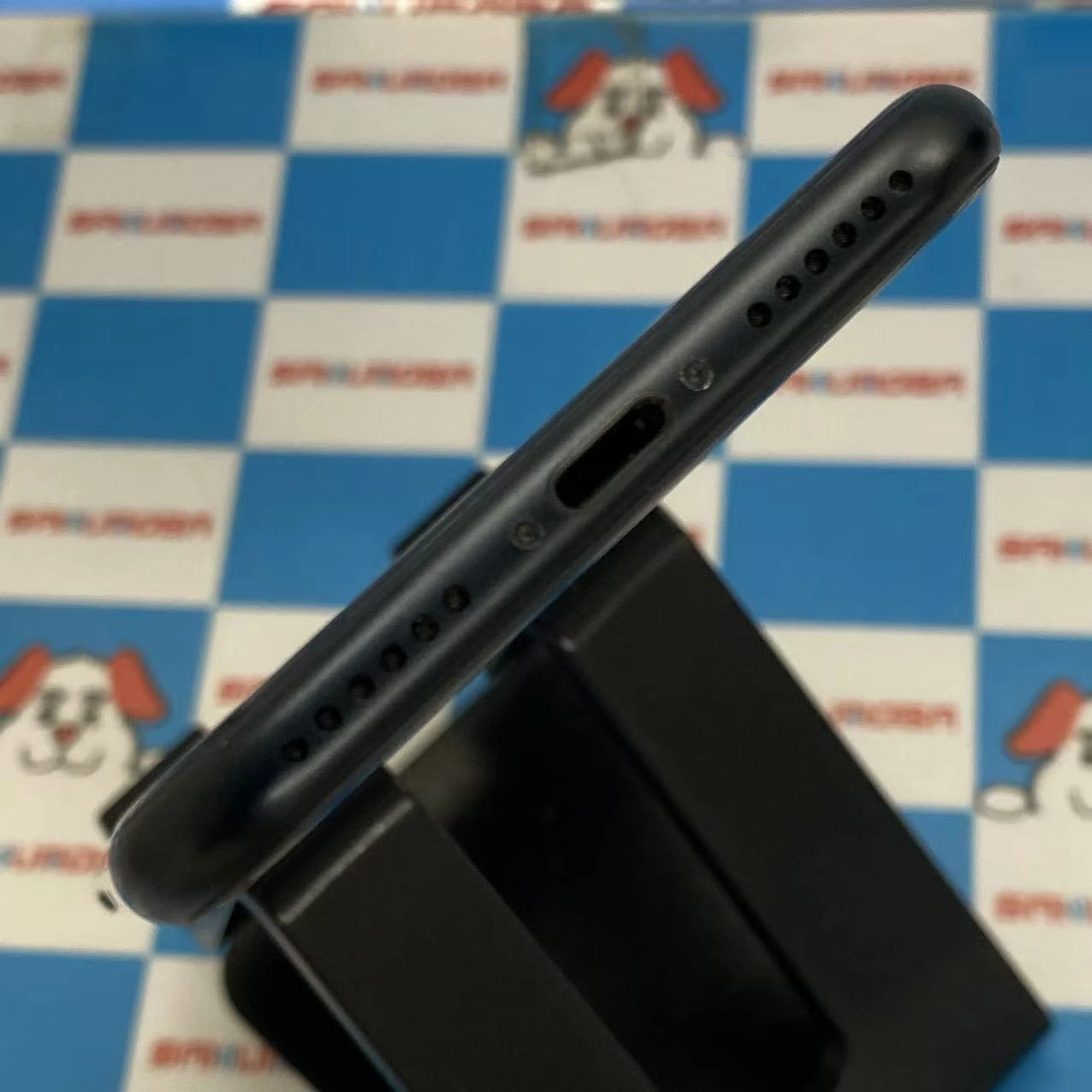 iPhoneSE 第3世代 64GB ミッドナイト MMYC3J/A SoftBank版SIMフリー電池100%