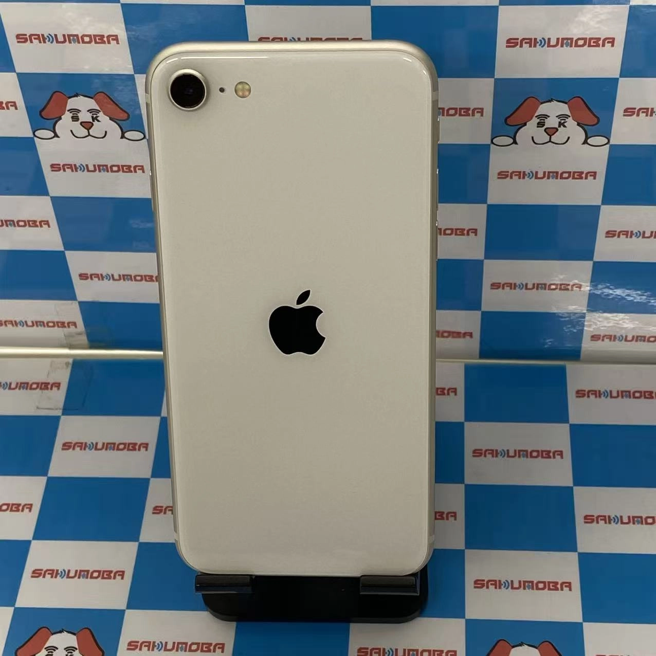 iPhoneSE 第3世代 64GB スターライト MMYD3J/A docomo版SIMフリー