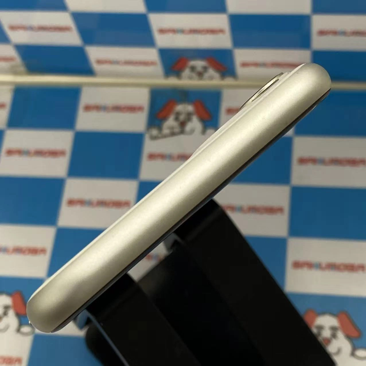 iPhone11 256GB ホワイト MWM82J/A SIMフリー美品