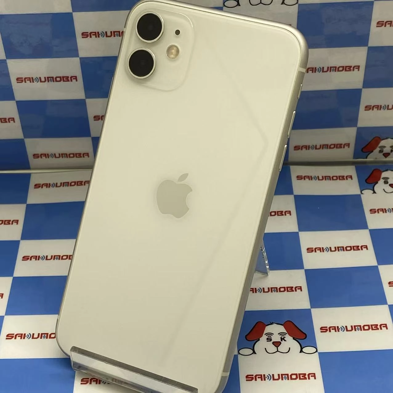 iPhone11 256GB ホワイト MWM82J/A docomo版SIMフリー