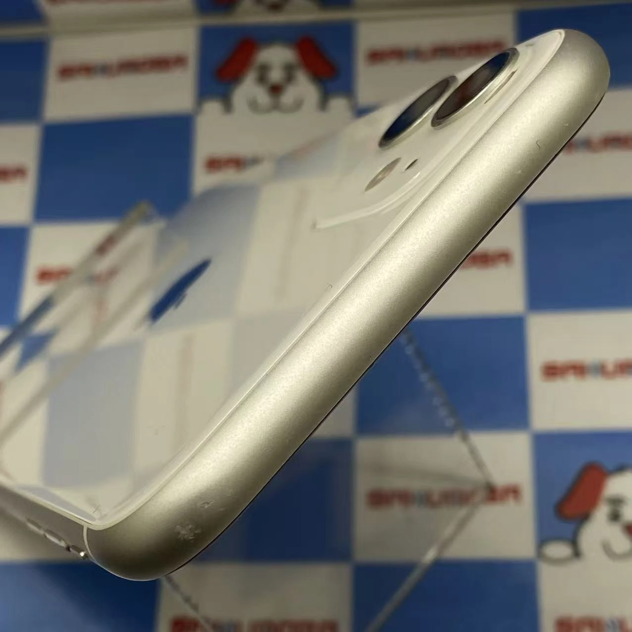 iPhone11 256GB ホワイト MWM82J/A docomo版SIMフリー