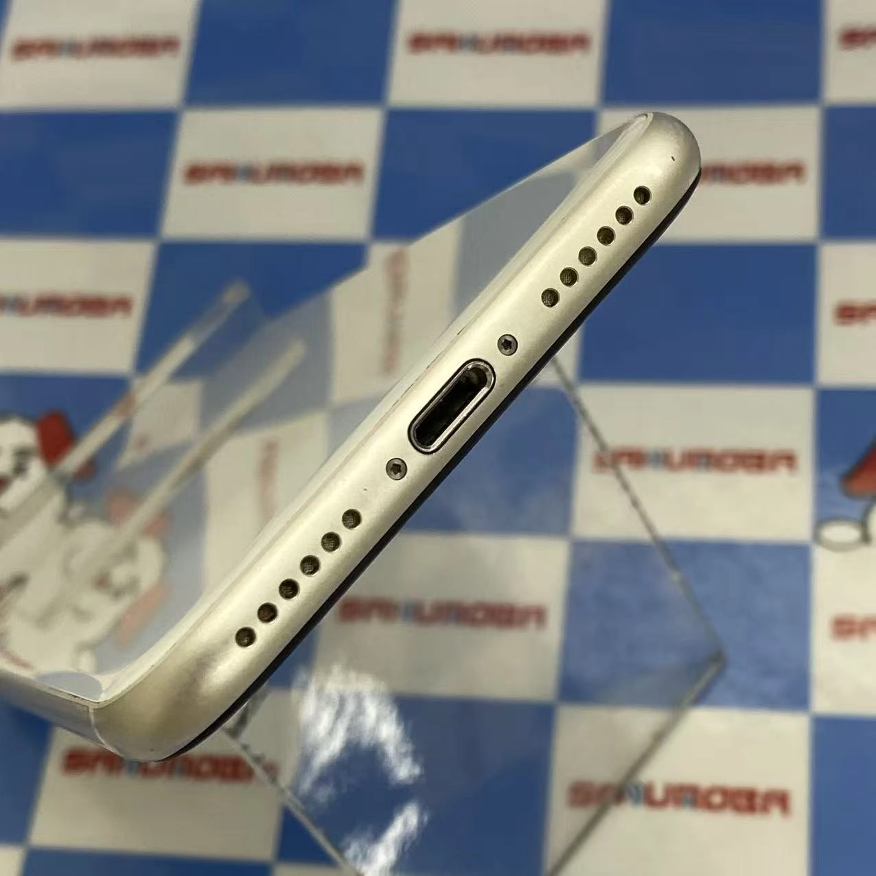 iPhoneSE 第3世代 64GB スターライト MMYD3J/A SoftBank版SIMフリー