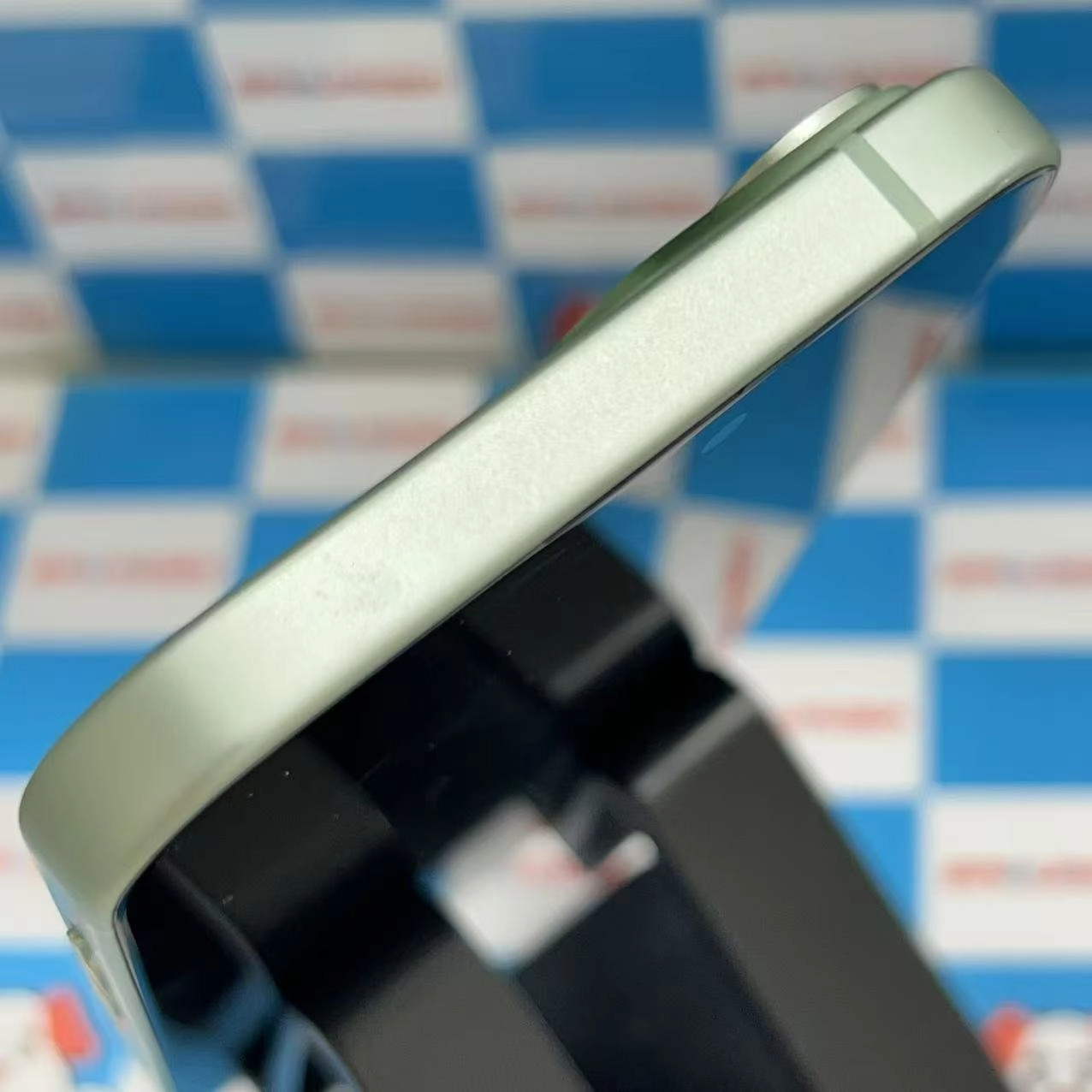 iPhone15 256GB グリーン MTMT3J/A SIMフリー 新品同様