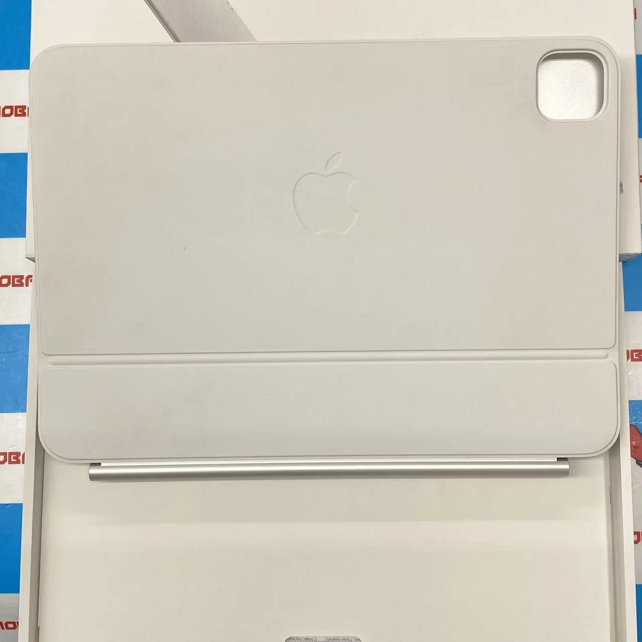 Apple Magic Keyboard iPad Pro 11インチ(第5世代)用 ホワイト MWR03J/A 美品