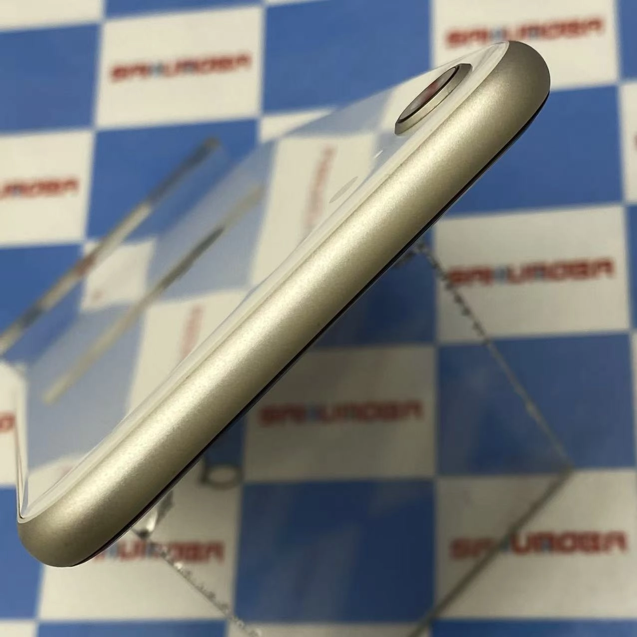 iPhoneSE 第3世代 64GB スターライト MMYD3J/A SoftBank版SIMフリー