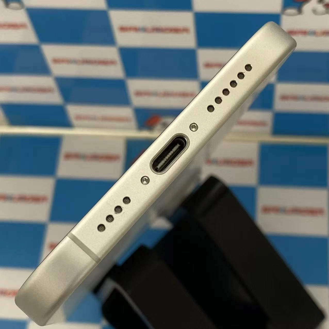 iPhone16 Plus 256GB ホワイト MXVH3J/A SIMフリー美品