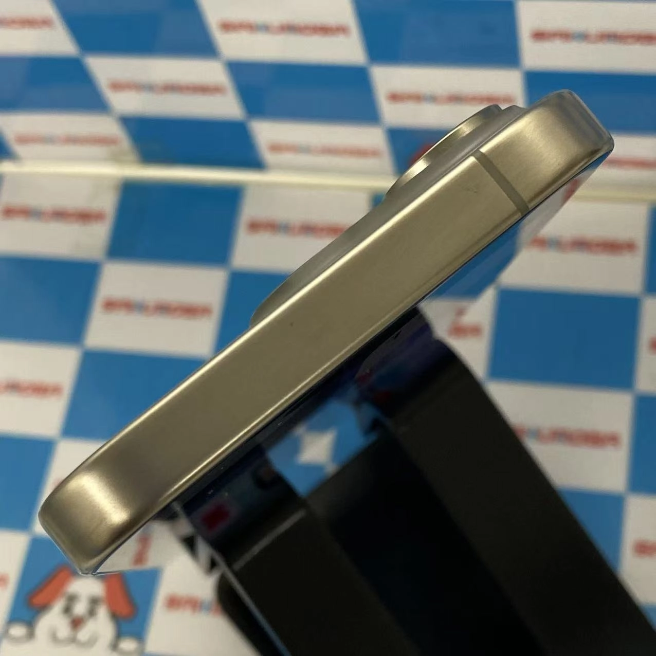 iPhone15 Pro 256GB ナチュラルチタニウム MTUF3J/A SIMフリー美品