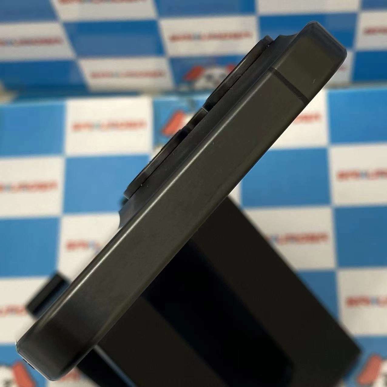 iPhone15 Pro 128GB ブラックチタニウム MTU73J/A docomo版SIMフリー 美品