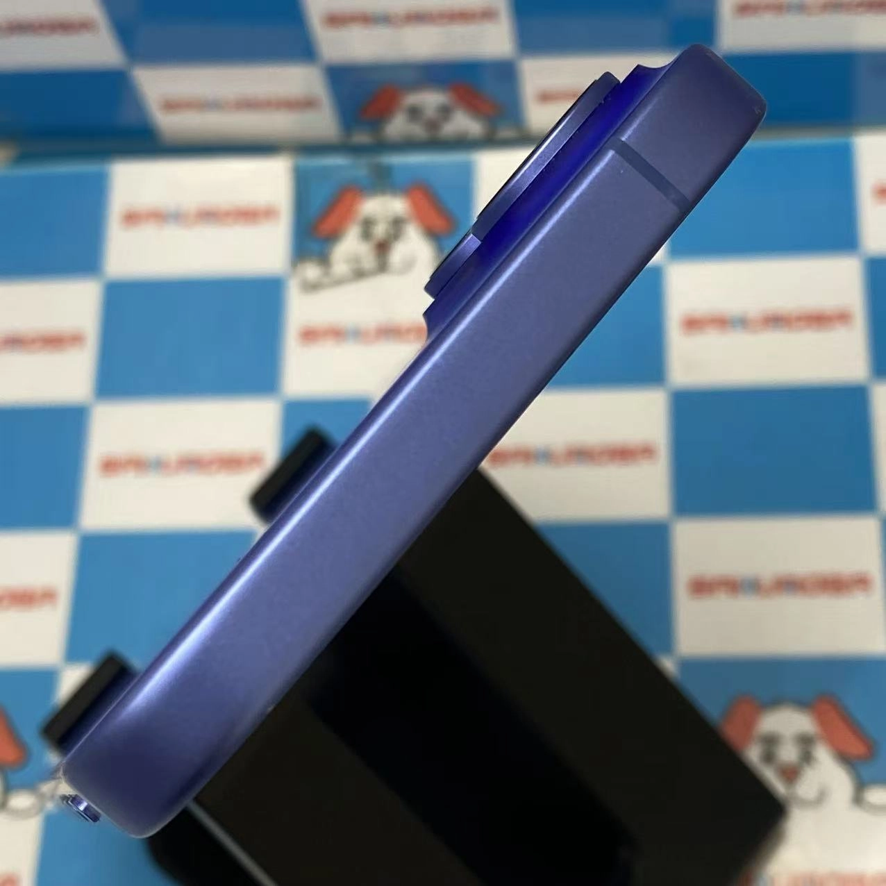 iPhone16 128GB ウルトラマリン MYDU3J/A docomo版SIMフリー 美品