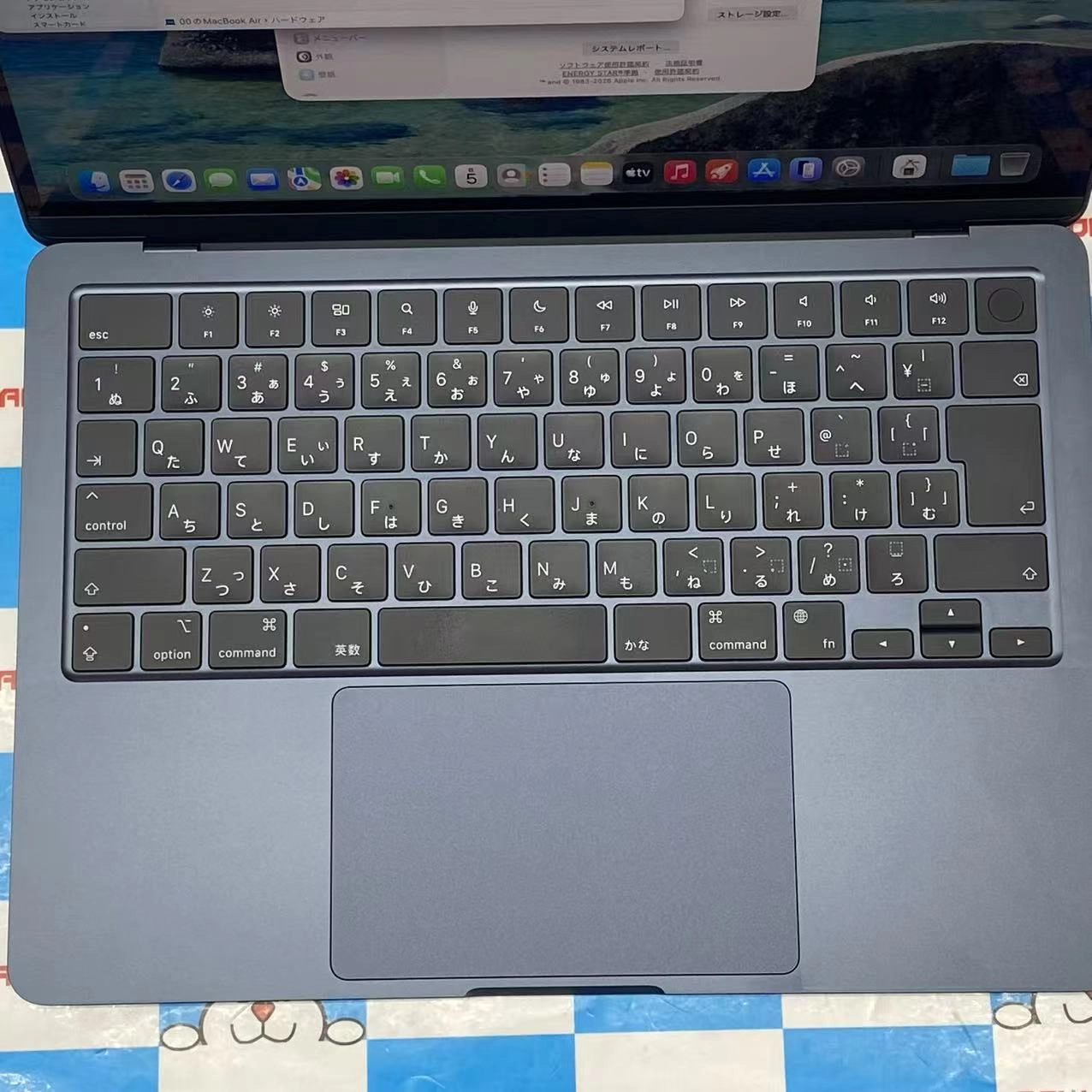 MacBook Air 13インチ Mid2022 Apple M2 8GB/256GB ミッドナイト MLY33J/A 新品同様