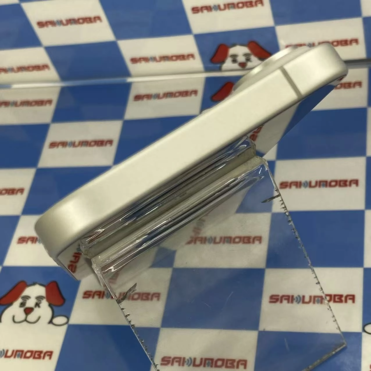 iPhone16 128GB ホワイト MYDR3J/A SIMフリー 美品