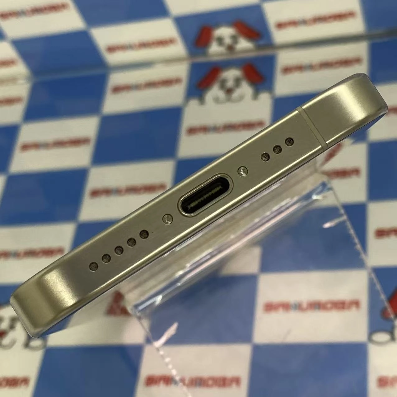 iPhone15 Pro 256GB ホワイトチタニウム MTQ93CH/A 海外版SIMフリー 美品